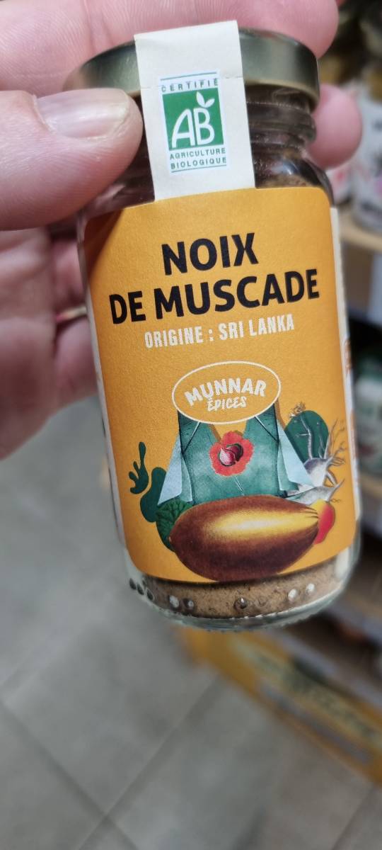 NOIX DE MUSCADE