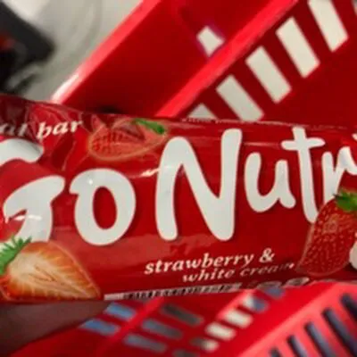 Go Nutri Cereal Bar Strawberry & White Cream