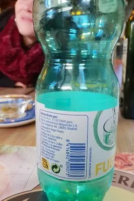 Trente primavera (Bebida gaseosa/Agua)