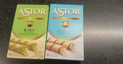 Astor Matcha crumbly rolls